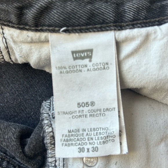 Levi's Women's Black Denim Shorts 505 - Picture 5 of 7